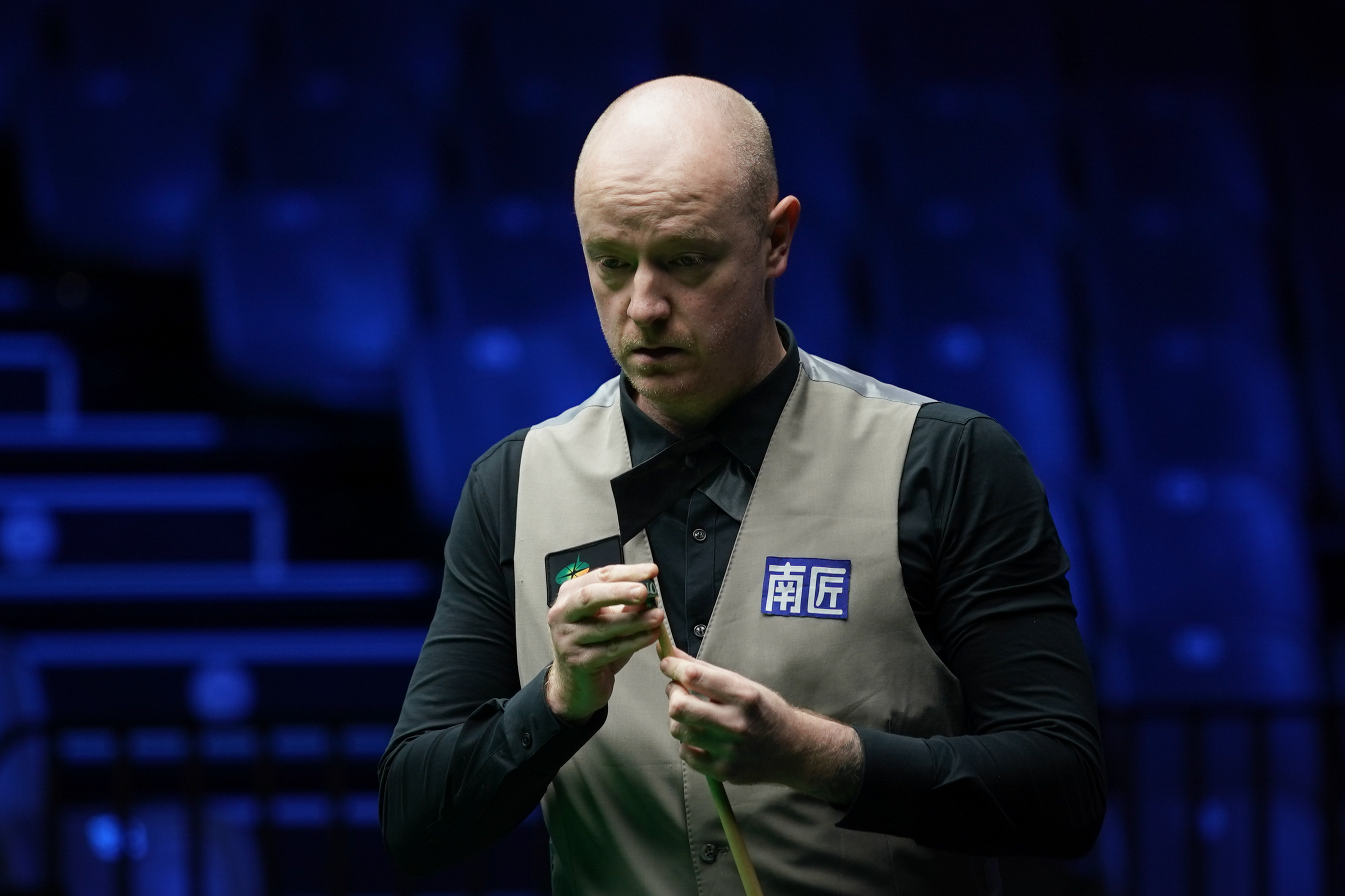 Chris Wakelin’s cinnamon-bun boost adds a lighter touch to snooker’s British Open in Cheltenham